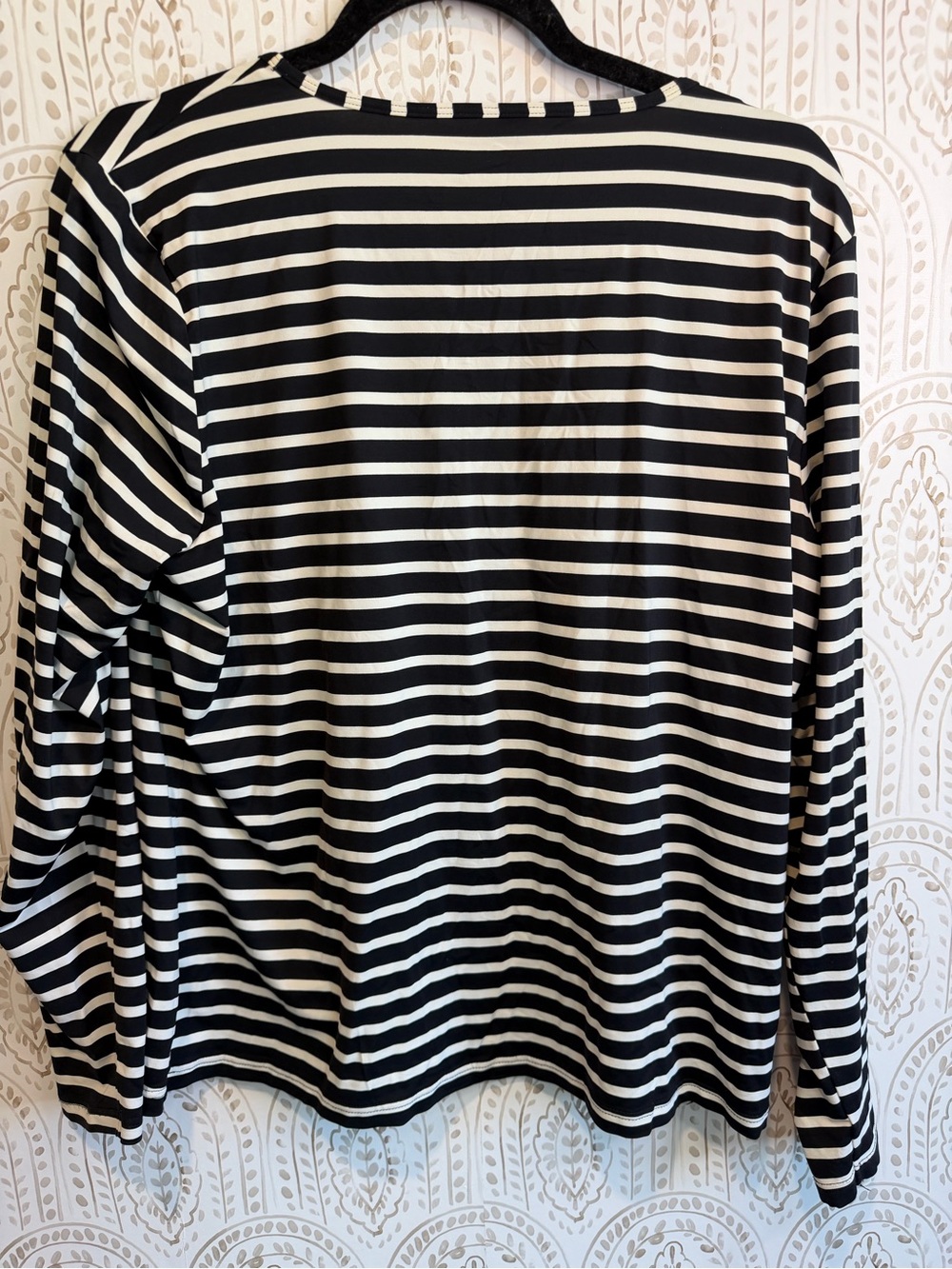 Lands’ End XL Black White Stripe Swim Top Rash Guard Long Sleeve Nylon Shirt - Picture 4 of 7